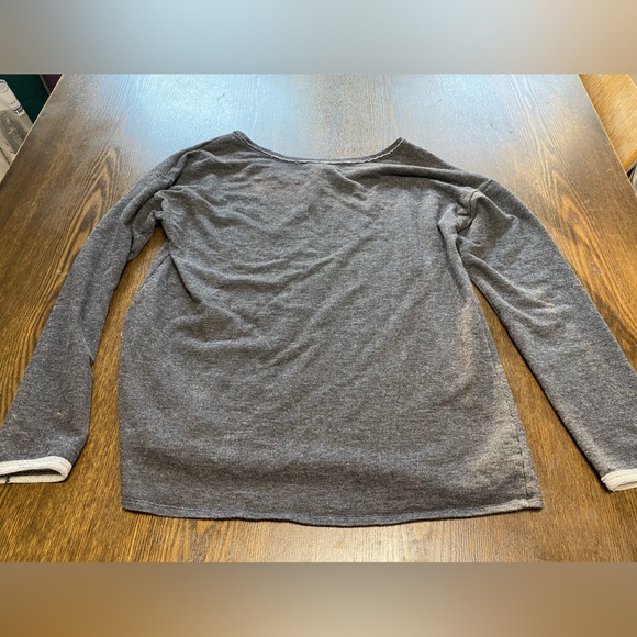 2 for $12 ⚜️ Aerie Grey Knit Pullover Top with Rhinestones Size Medium - Picture 4 of 5